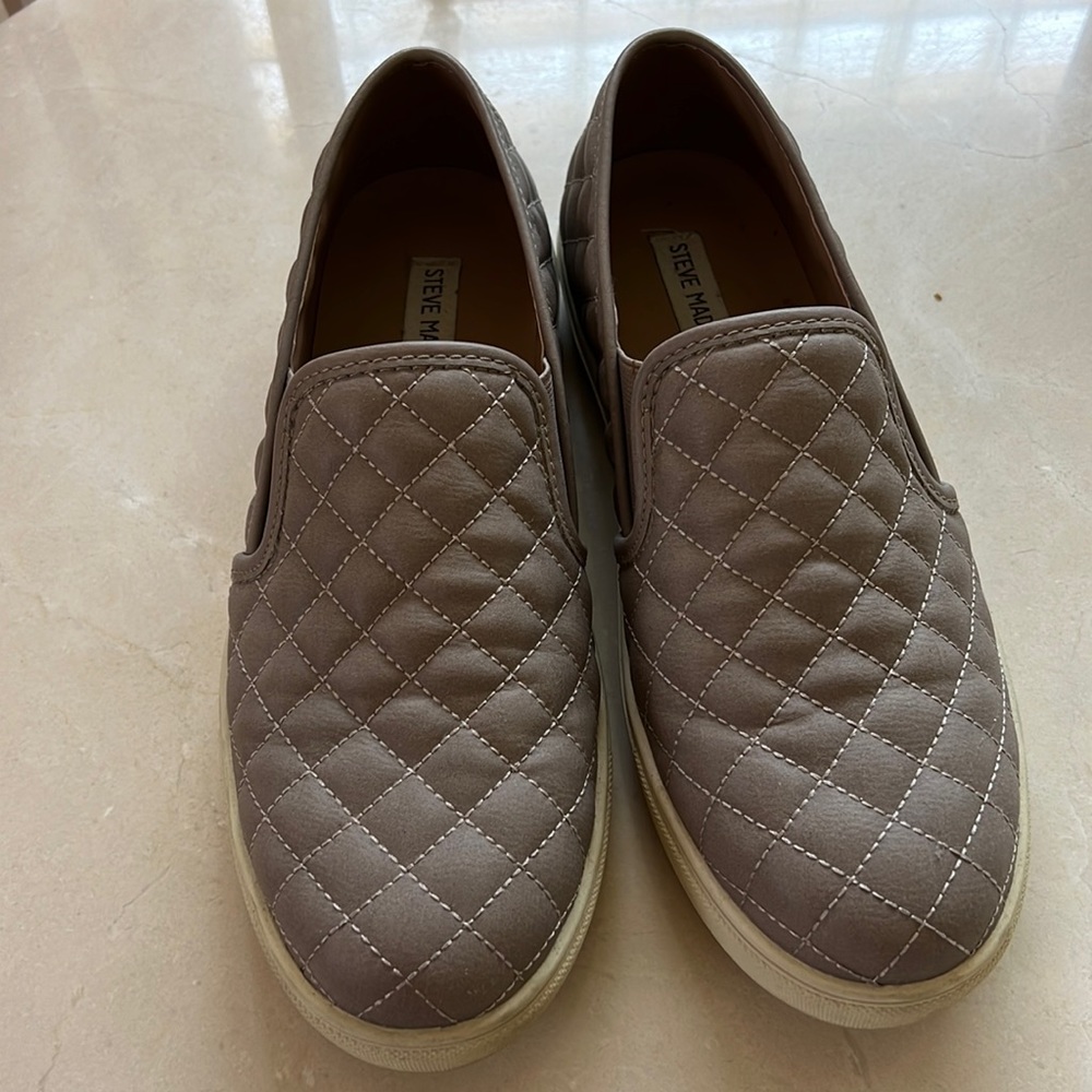 Steve Madden Slip-On Sneaker